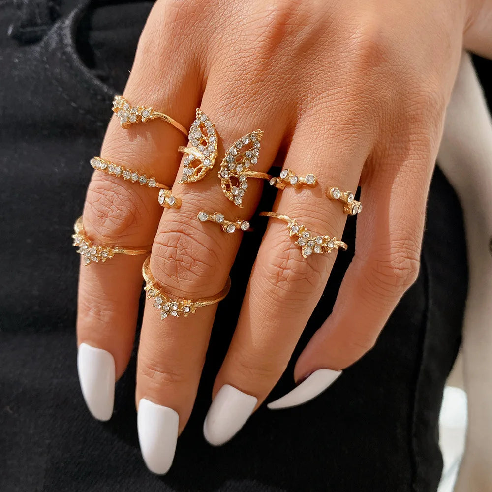 Bohemian Butterfly Pearl Rings Set for Women Shine Pearl Gothic Vintage Plated Retro Rhinestone Simple Finger Jewelry Gift