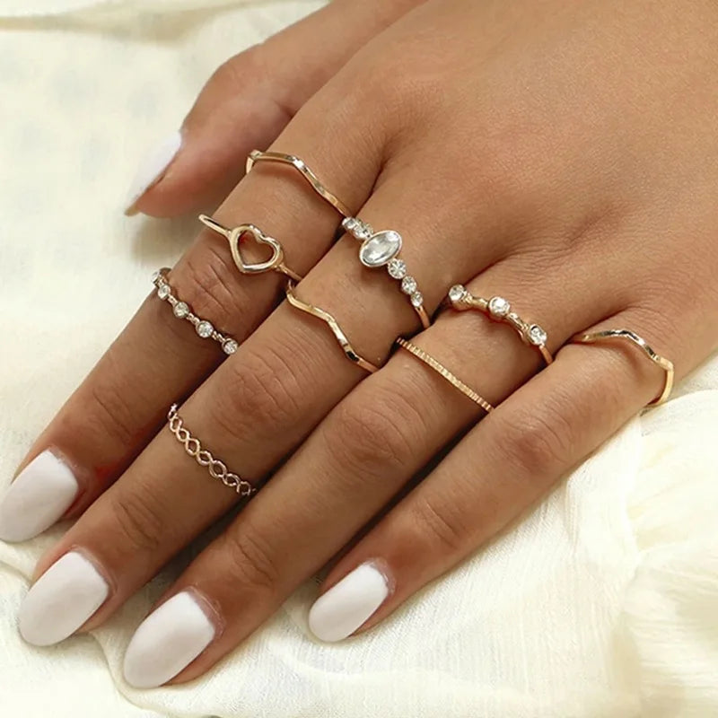 Bohemian Butterfly Pearl Rings Set for Women Shine Pearl Gothic Vintage Plated Retro Rhinestone Simple Finger Jewelry Gift